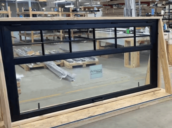 ActivWall Gas Strut Window