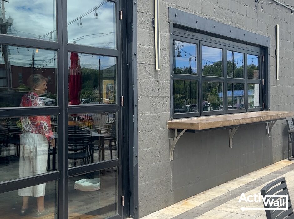 Folding Doors and Windows at The Dogwood Restaurant