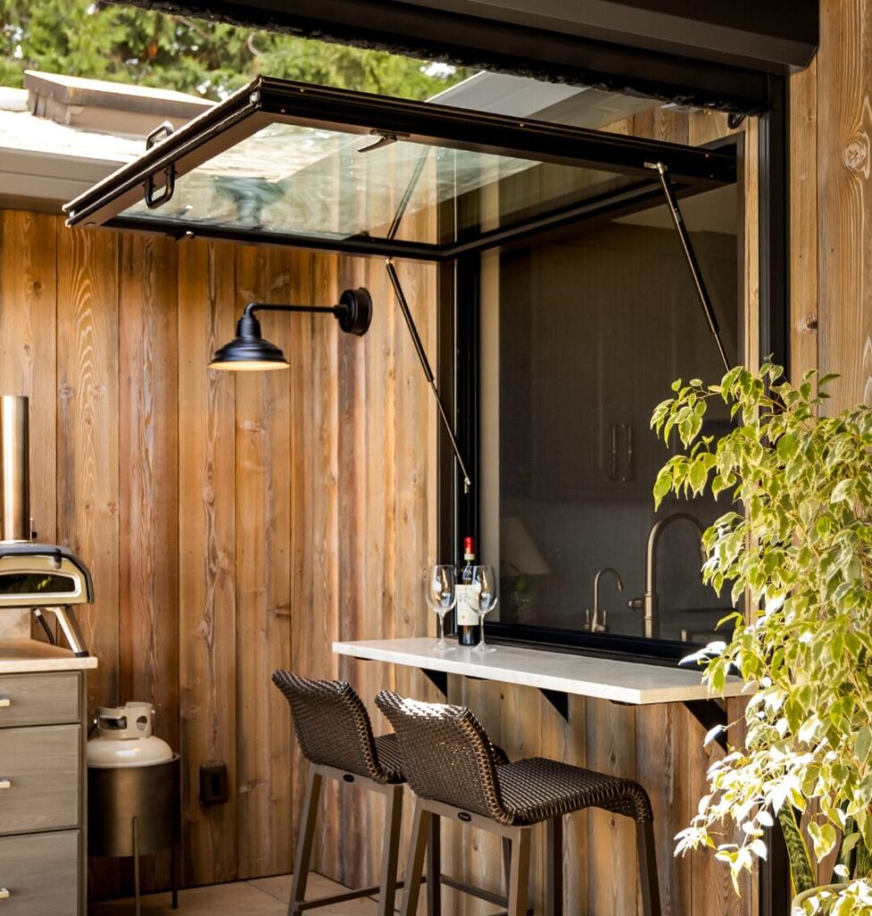 ActivWall Gas Strut Window